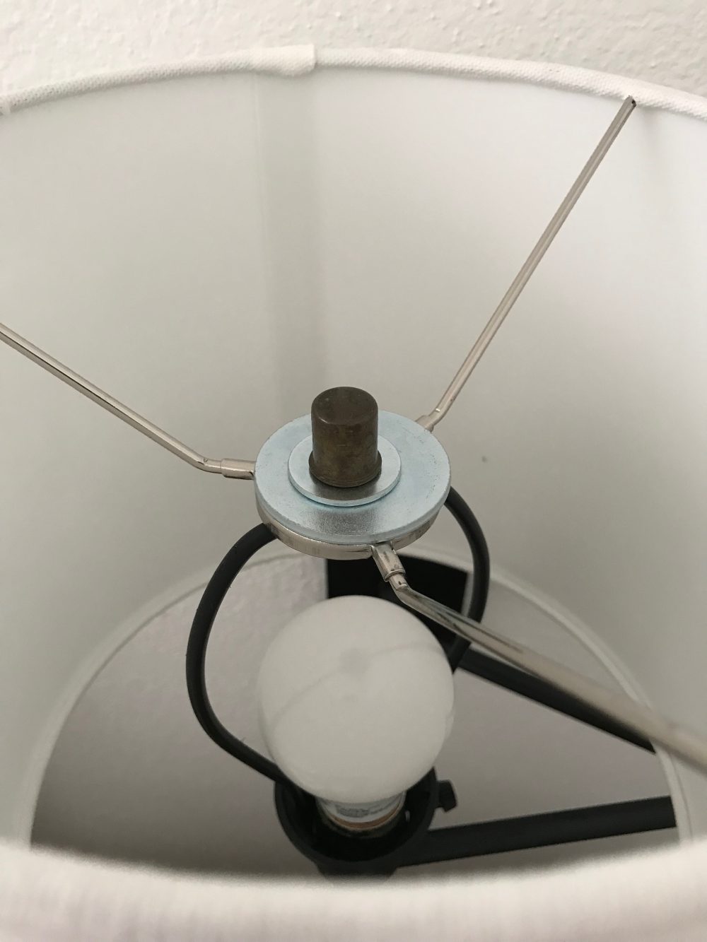 Fitting UNO lamp shade with washers | Melissa Lynch | melissalynch.com 